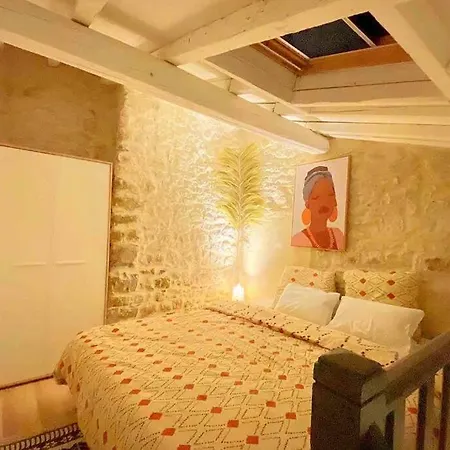 Cocon A Deux Pas Des Arenes - Charme & Confort Apartment *